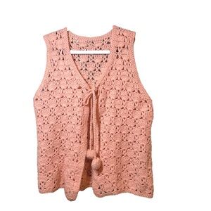 Size L Hand-knitted Light Salmon Pink Vest